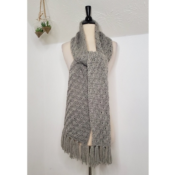 Ann Taylor Cable Knit Scarf - Picture 2 of 5